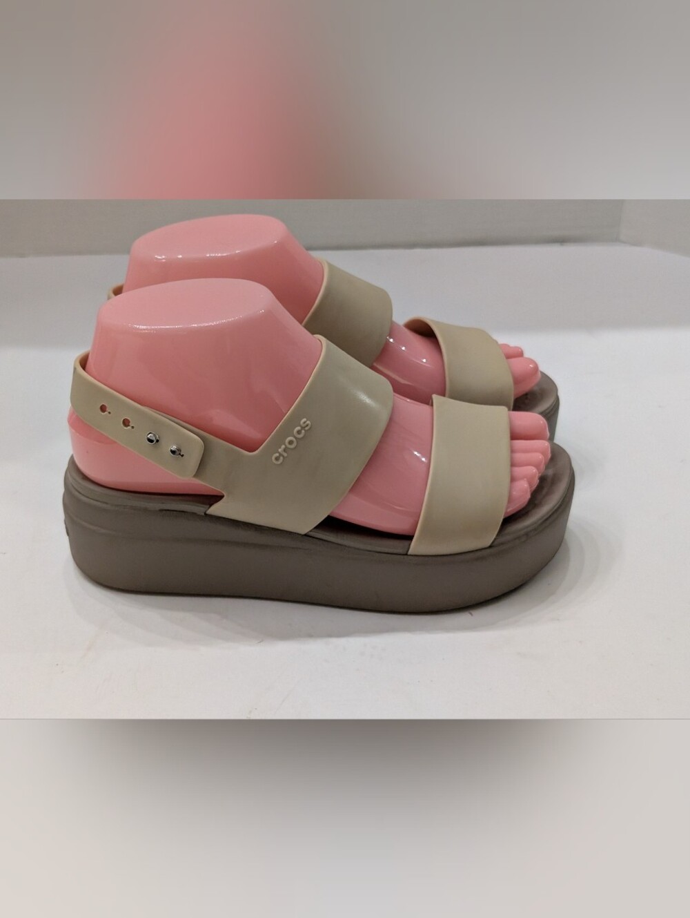 Crocs Women's 6 Brooklyn Low Wedge Platform Sandals Slingback Tan / Taupe - Picture 1 of 6